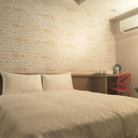 Ching She Hotel Tainan Extérieur photo