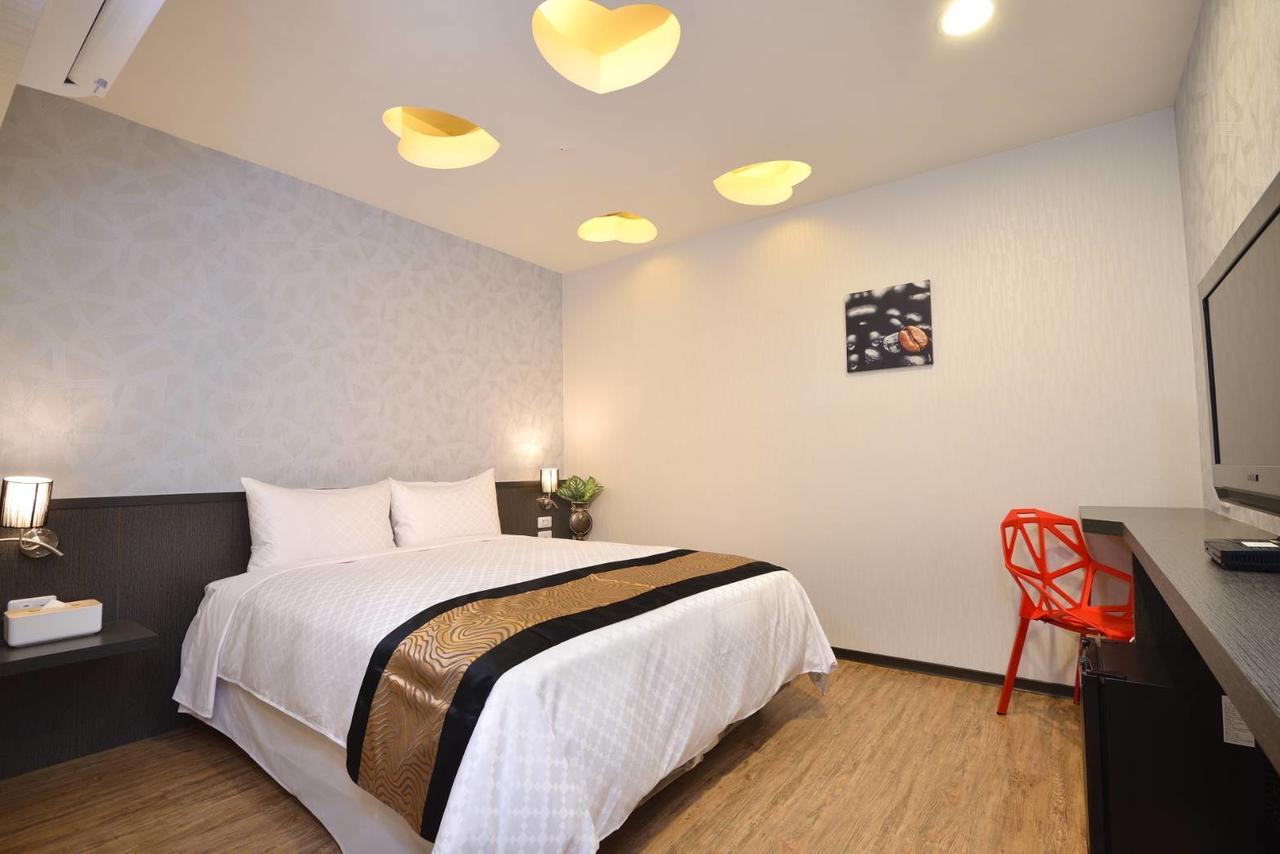 Ching She Hotel Tainan Extérieur photo