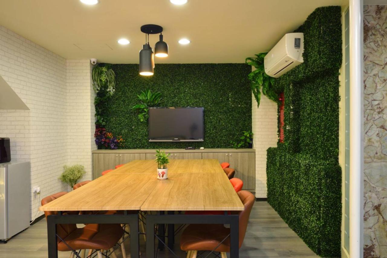 Ching She Hotel Tainan Extérieur photo