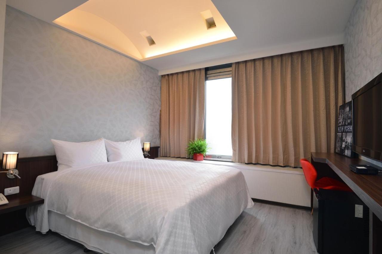 Ching She Hotel Tainan Extérieur photo