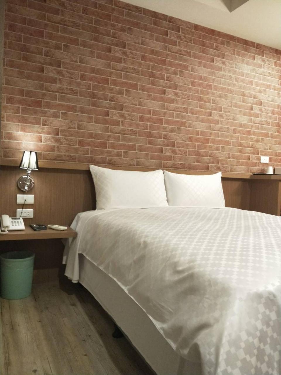 Ching She Hotel Tainan Extérieur photo