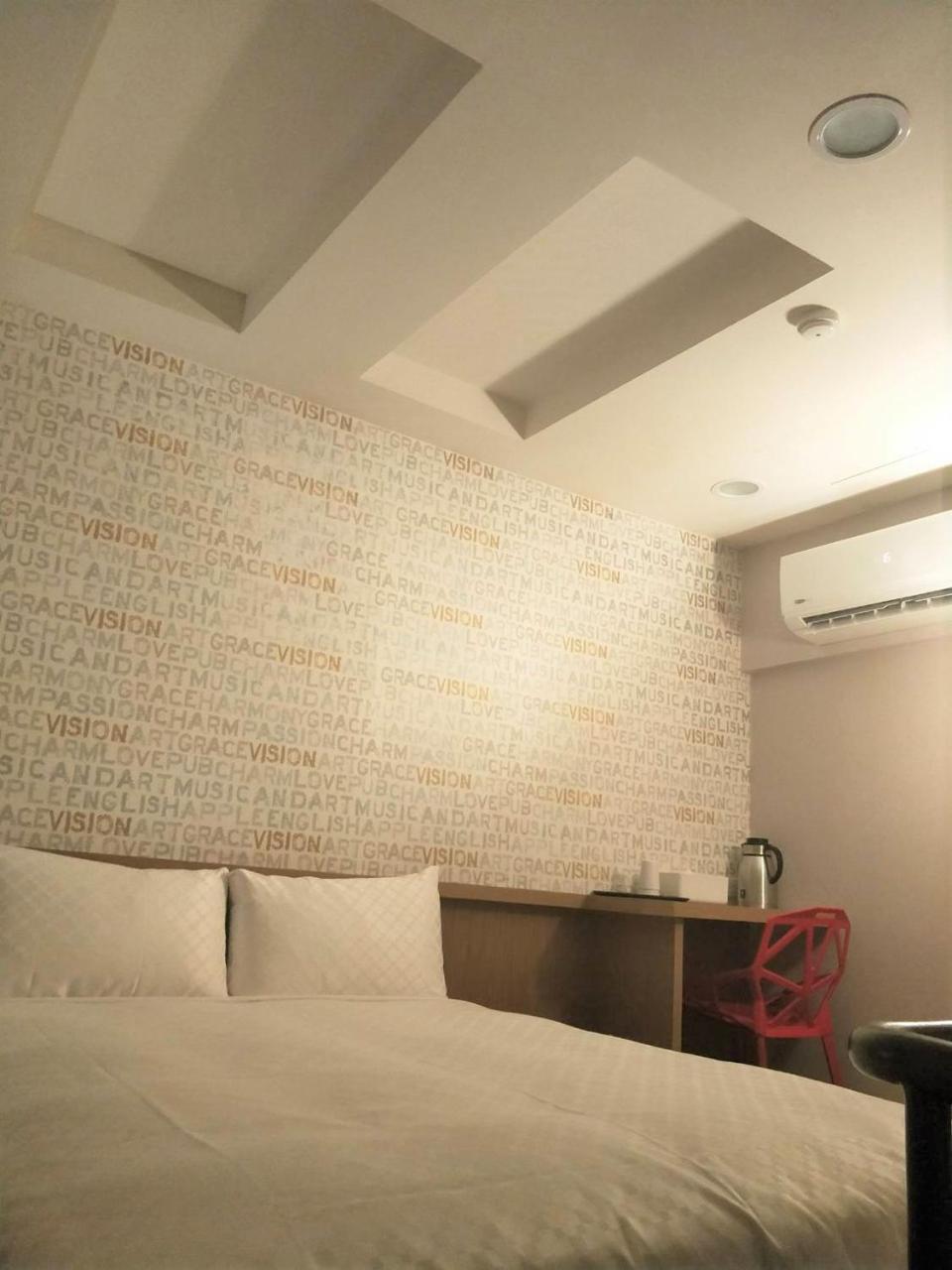 Ching She Hotel Tainan Extérieur photo