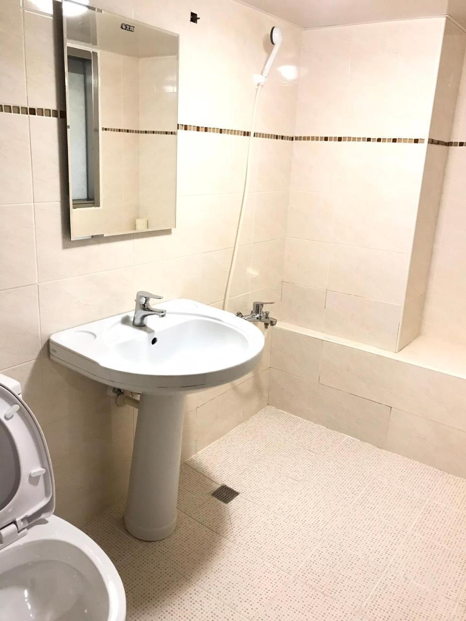 Ching She Hotel Tainan Extérieur photo